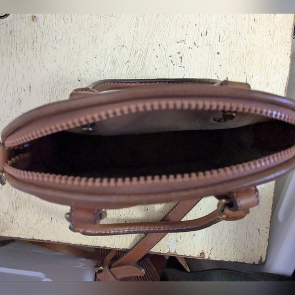 Dooney & Bourke crossbody - Picture 12 of 16